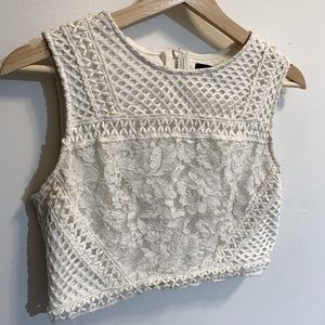 2/20: Beautiful White Crop Top